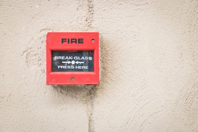 Aerosol brandsläckningssystem för effektivt brandskydd i känsliga och tekniska utrymmen hos Hultskär Brand & Konsultation.